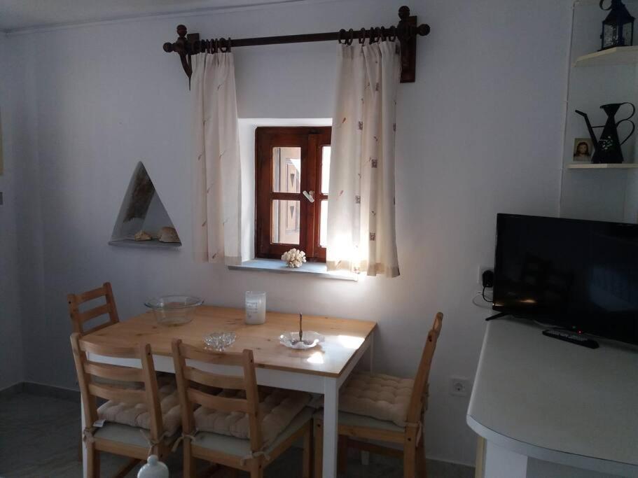 Grandpa Simos' Traditional Guest House Agios Romanos Exterior foto