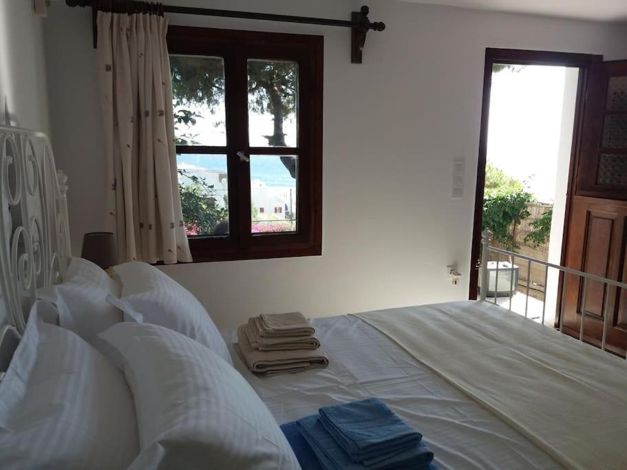 Grandpa Simos' Traditional Guest House Agios Romanos Exterior foto