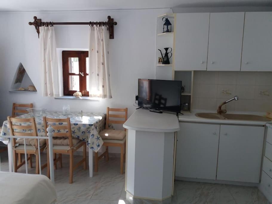 Grandpa Simos' Traditional Guest House Agios Romanos Exterior foto